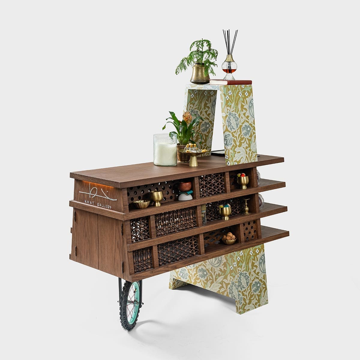 Bukhour Giveaway Station