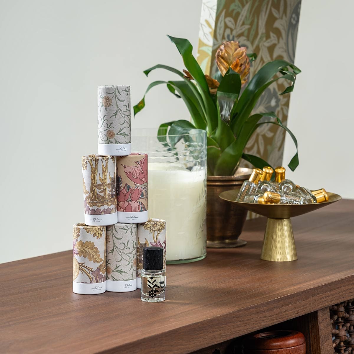 ركن توزيعات: عطور ميني يامال